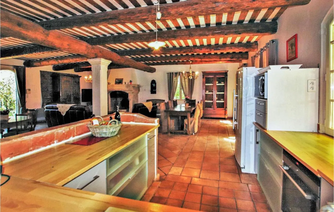 Pet Friendly Home In אפט בית נופש