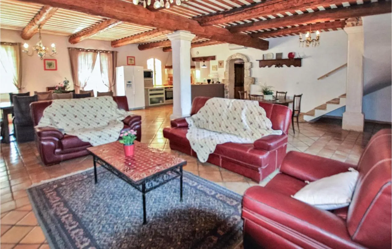 Pet Friendly Home In אפט 0*,  צרפת